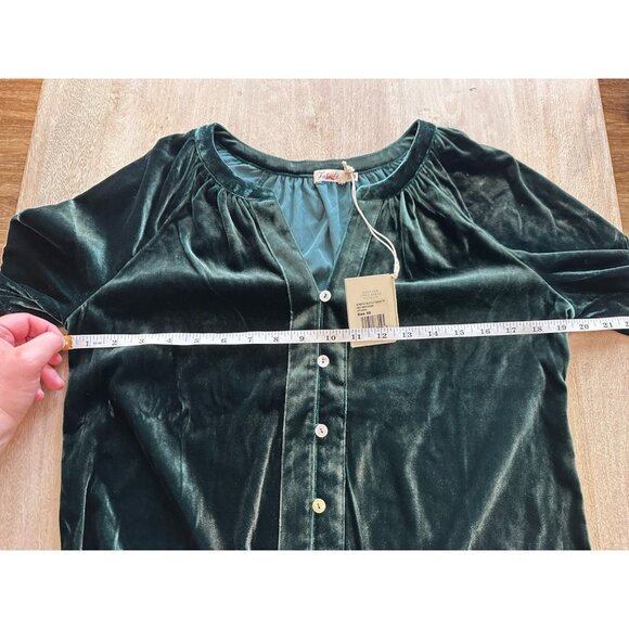Faherty NWT Stretch Silk Velvet Naomi Top Green Moss Size XS Button Down - Picture 5 of 8